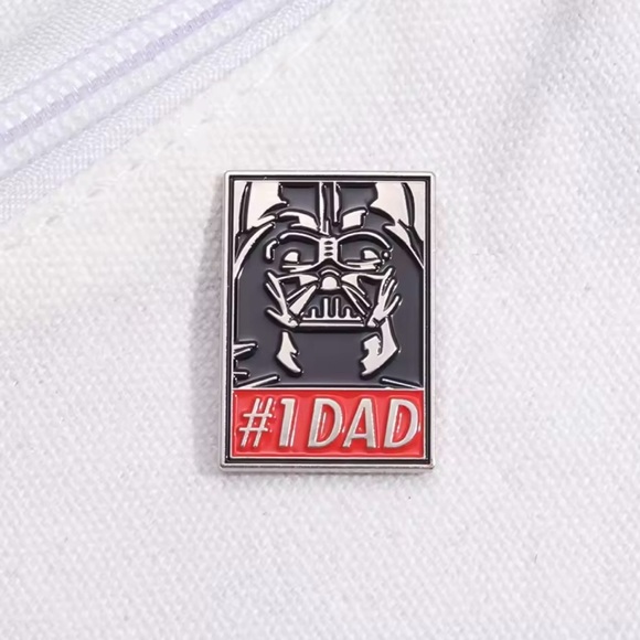 Star Wars Darth Vader #1 Dad Enamel Pin – 70s Geek Humor Badge - Picture 6 of 6